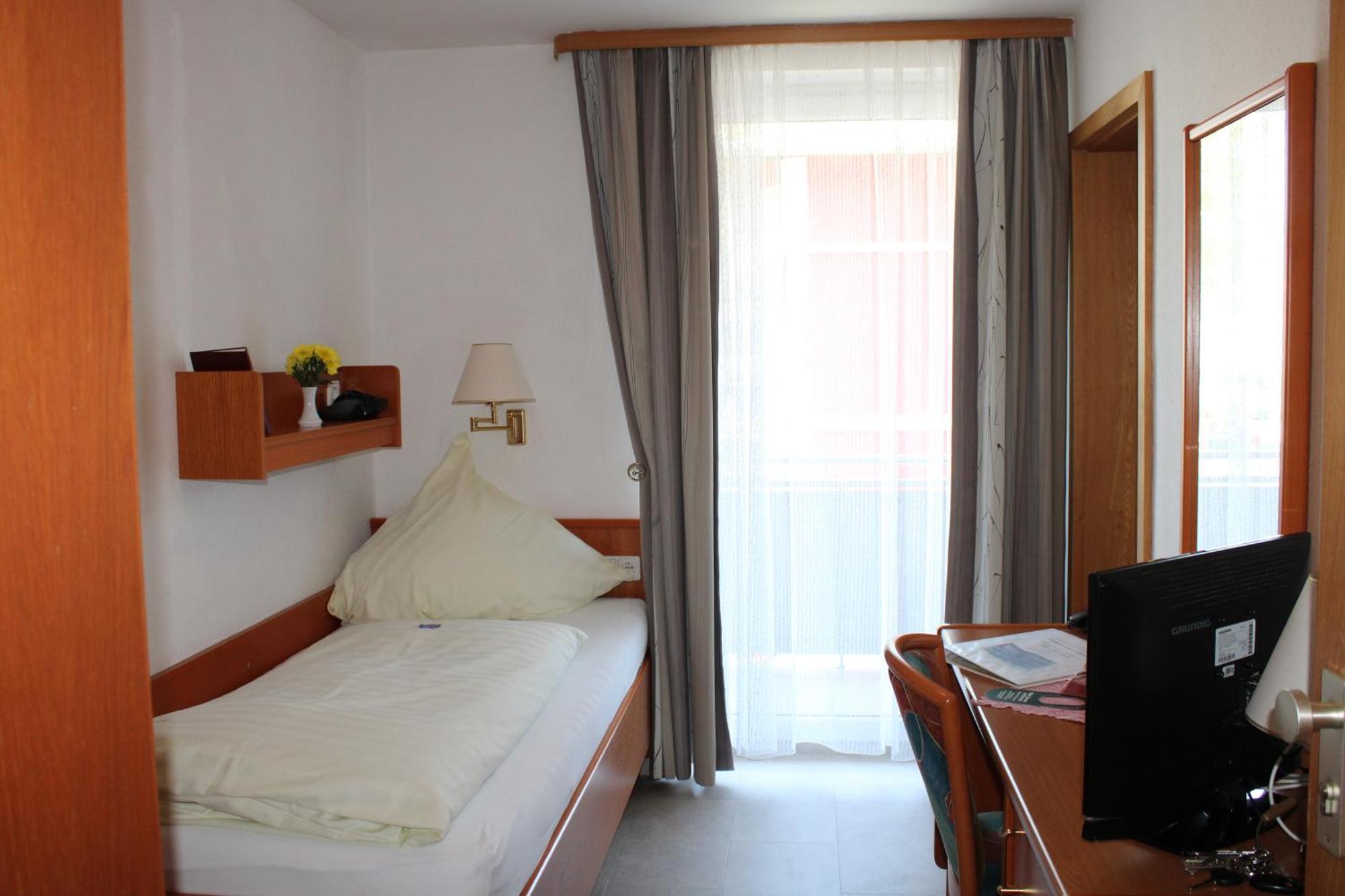 Haus Hildegard Hotel Bad Fussing Ngoại thất bức ảnh