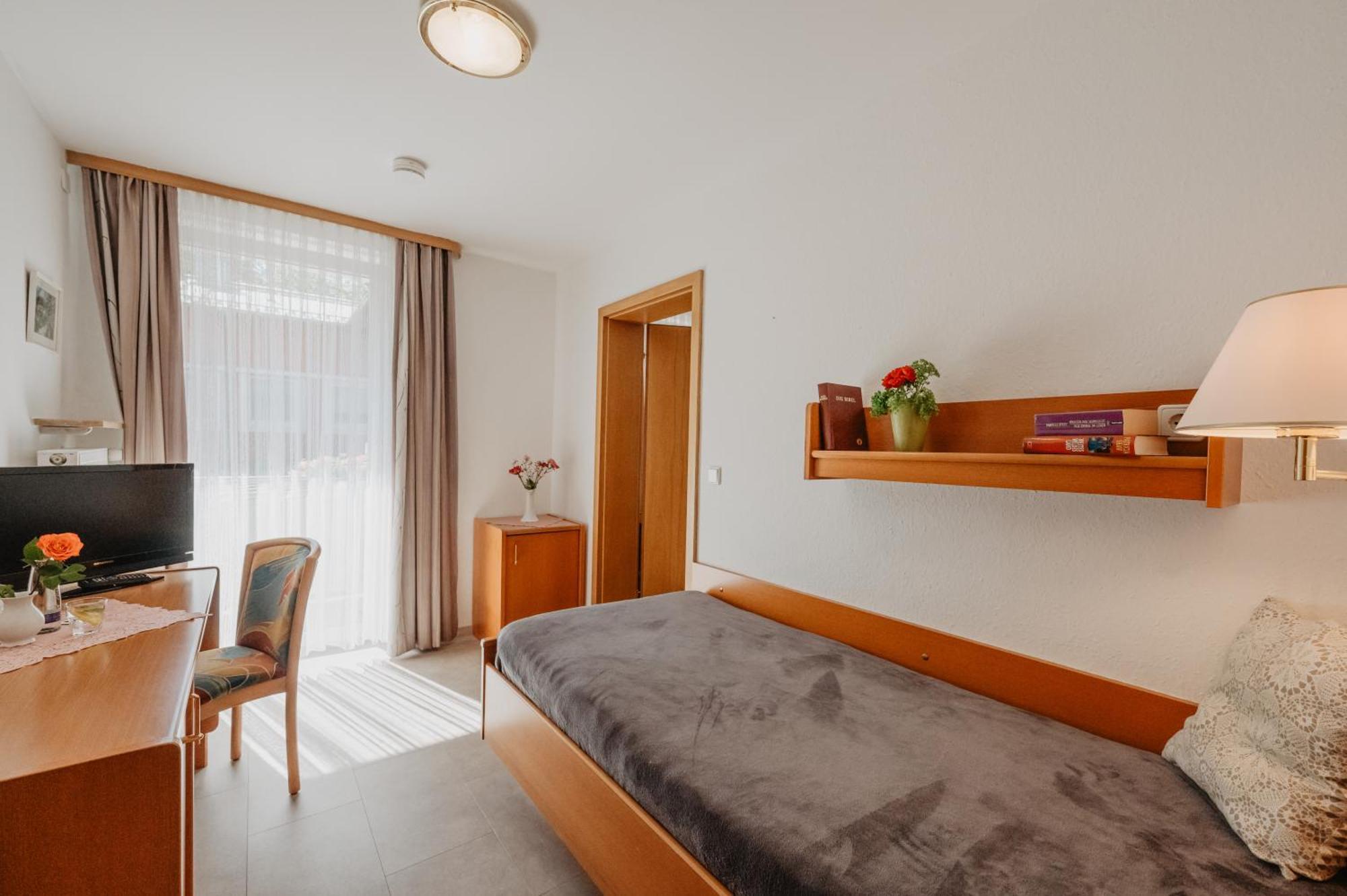 Haus Hildegard Hotel Bad Fussing Ngoại thất bức ảnh